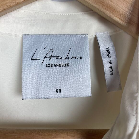 L'Academie Lace Up Front Blouse Size XS Ivory Cream Silky Satin Neutral Top - Picture 2 of 13